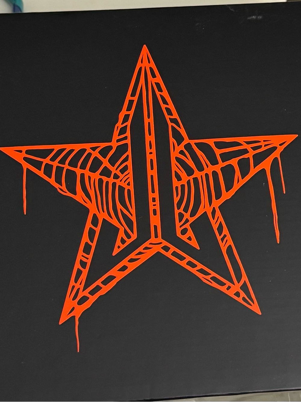 JeffreeStar-Shaped Hand Mirror with Orange Drip Design - Picture 4 of 4